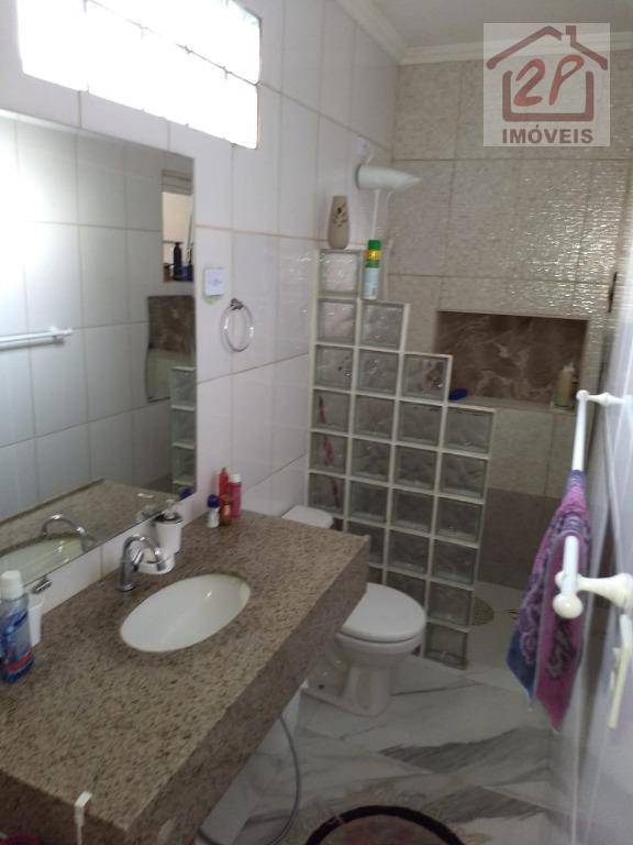 Casa à venda com 3 quartos, 250M2 - Foto 27