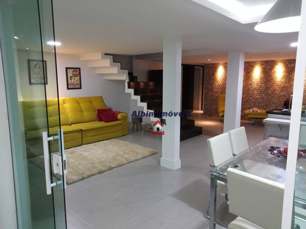 Casa à venda com 3 quartos, 205m² - Foto 14