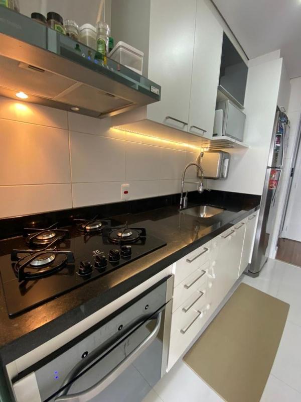 Apartamento à venda com 2 quartos, 44m² - Foto 11