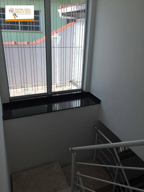 Sobrado à venda com 3 quartos, 200m² - Foto 7