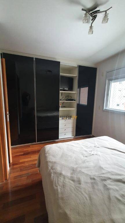 Apartamento para alugar com 2 quartos, 94m² - Foto 10