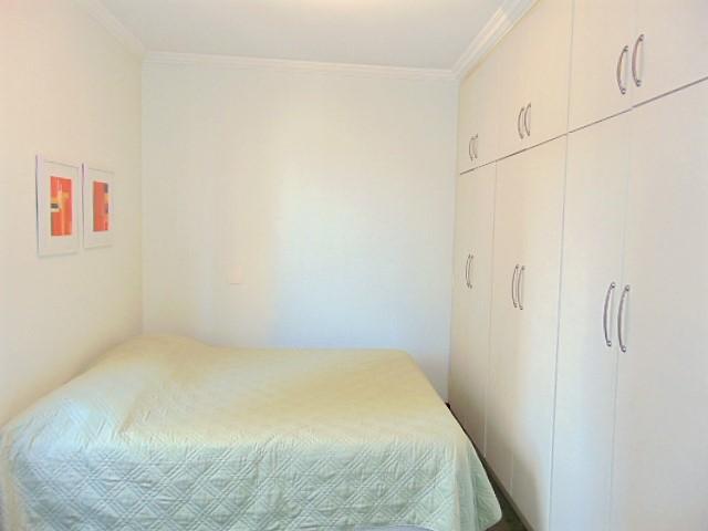 Apartamento à venda com 3 quartos, 186m² - Foto 18