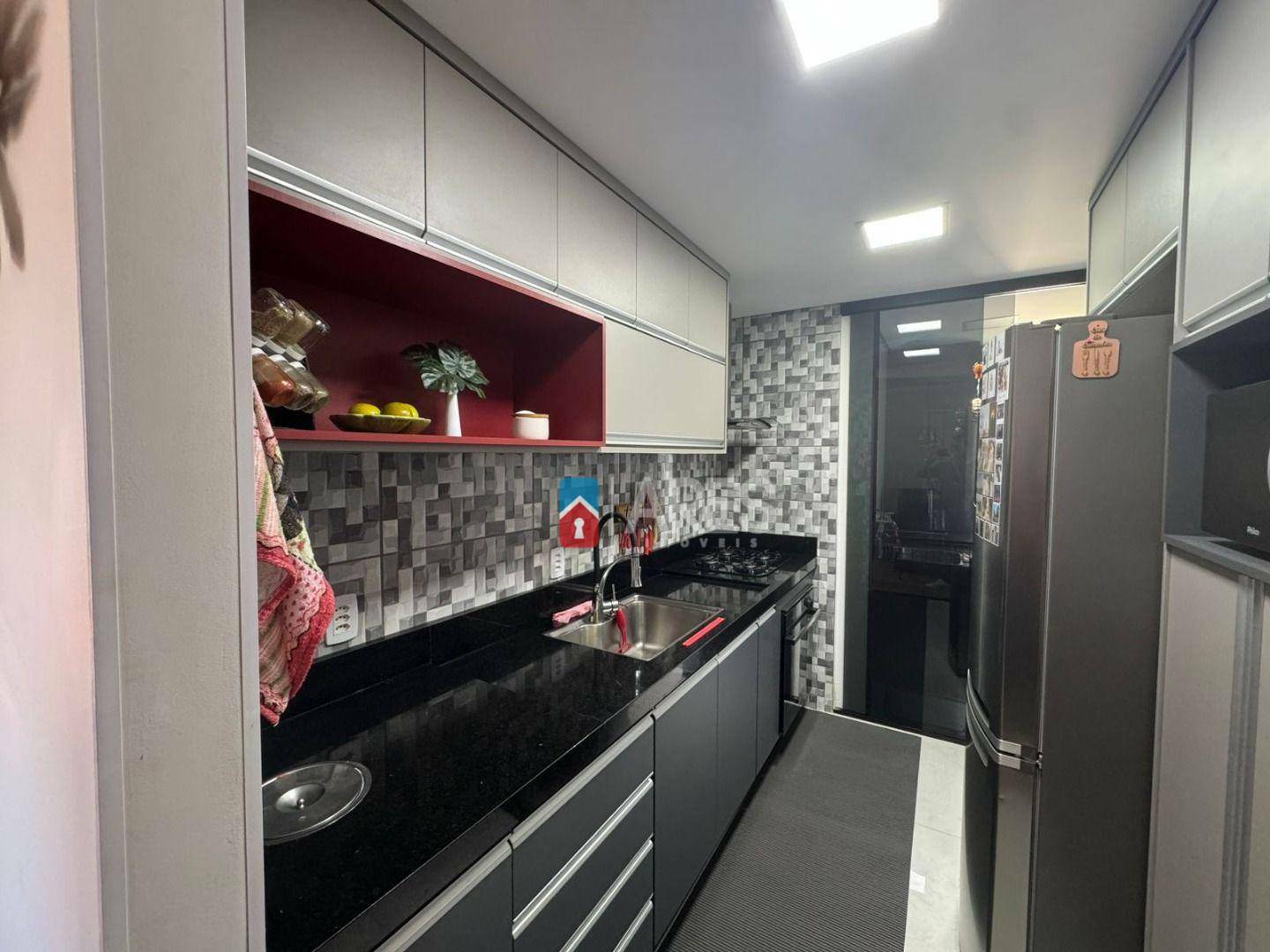 Apartamento à venda com 2 quartos, 50m² - Foto 4