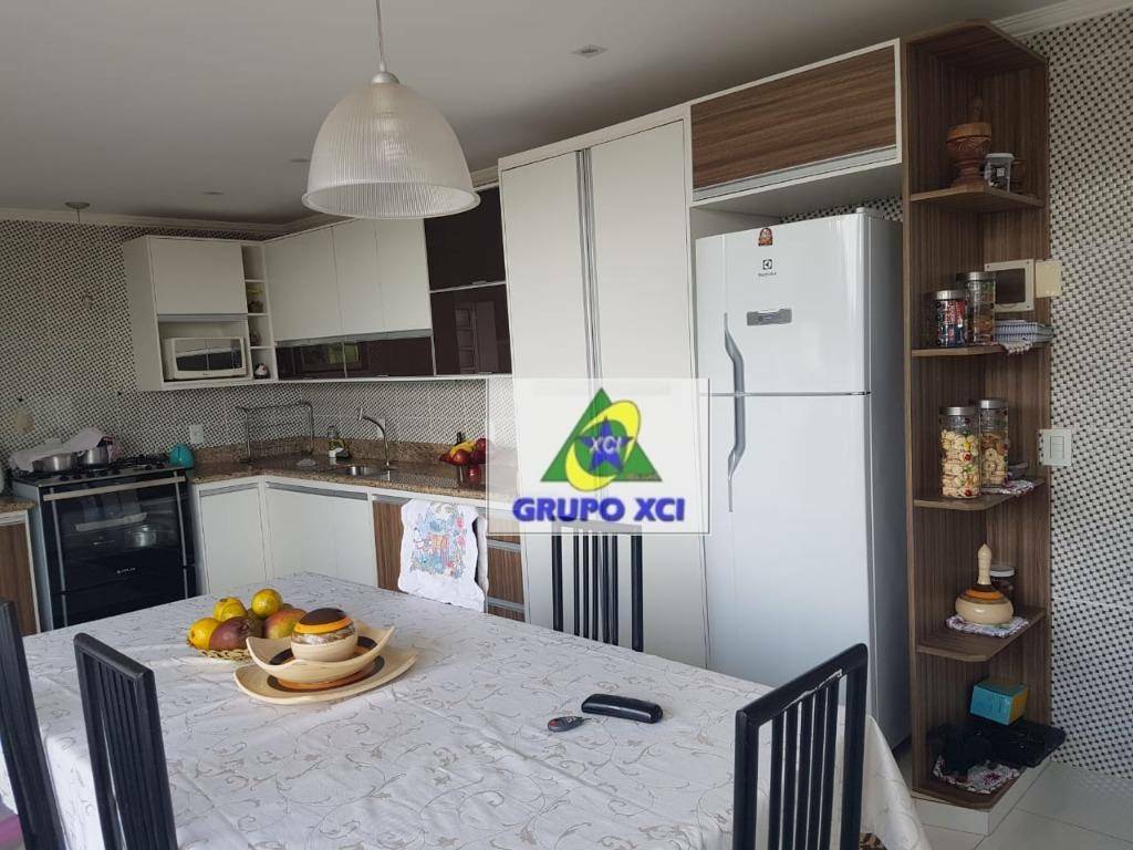 Casa à venda com 5 quartos, 390m² - Foto 12