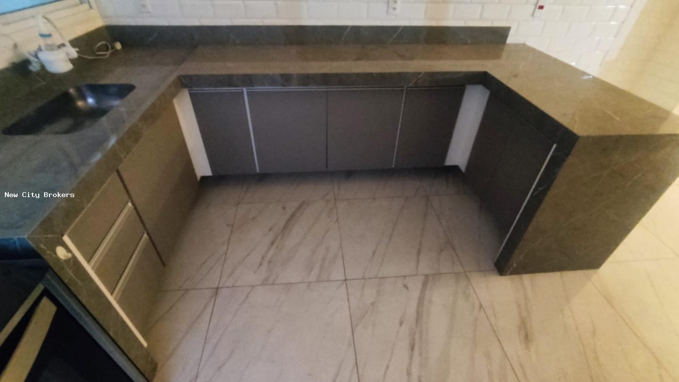 Sobrado à venda com 5 quartos, 300m² - Foto 42