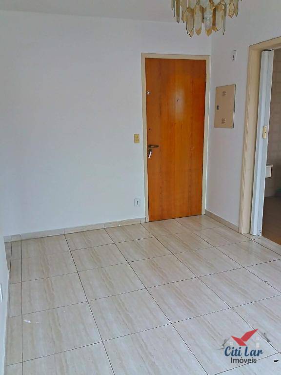 Apartamento para alugar com 2 quartos, 55m² - Foto 7