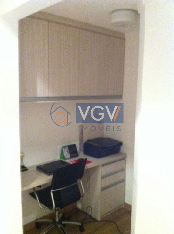 Apartamento à venda com 2 quartos, 70m² - Foto 8