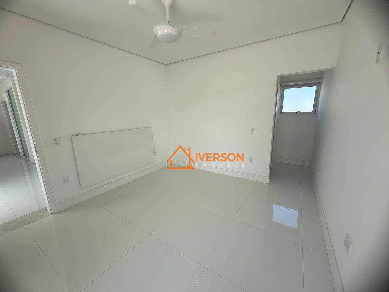 Sobrado à venda com 6 quartos, 394m² - Foto 13