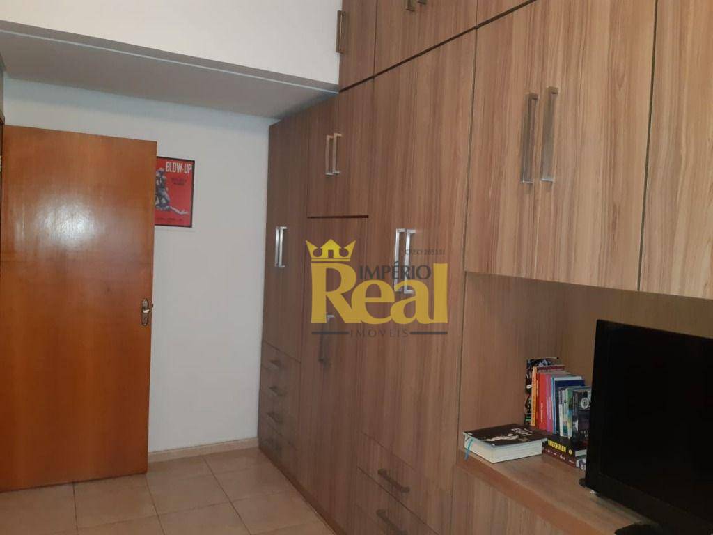 Apartamento à venda com 3 quartos, 105m² - Foto 18