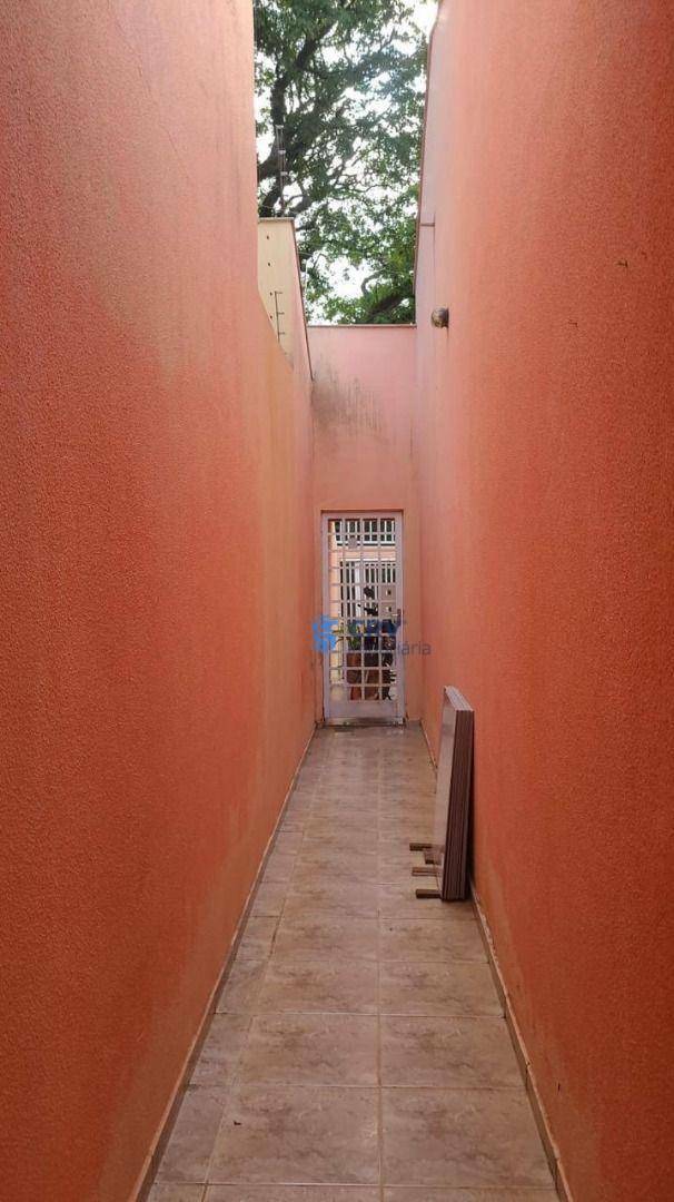 Casa à venda com 3 quartos, 90m² - Foto 22
