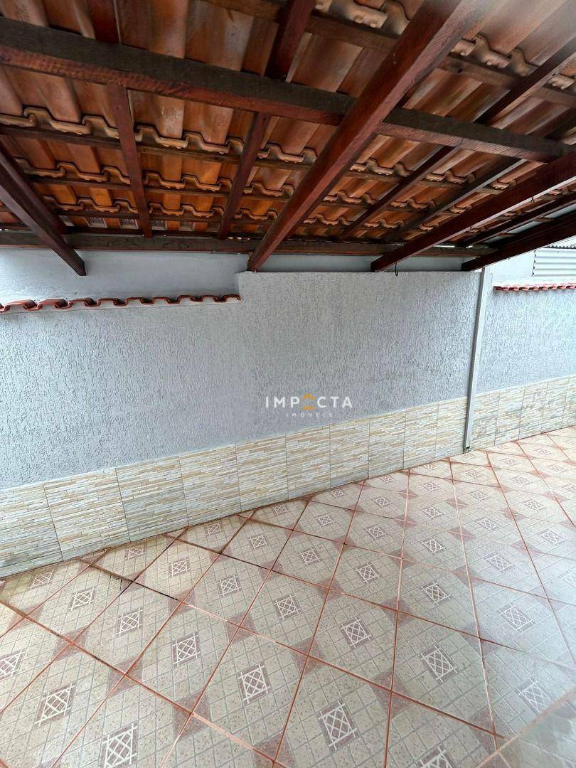 Casa à venda com 3 quartos, 168m² - Foto 28