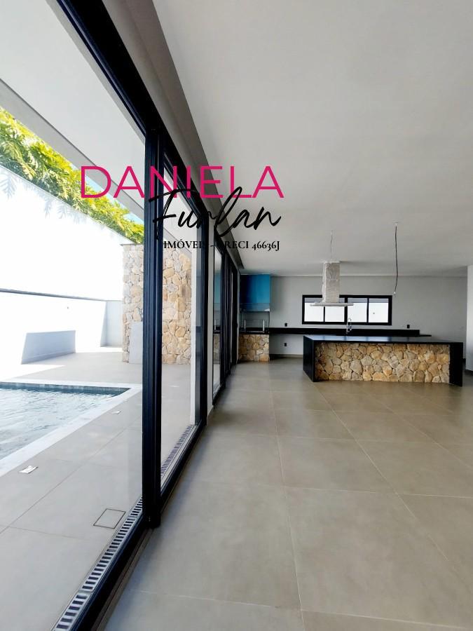 Casa de Condomínio à venda com 4 quartos, 398m² - Foto 34