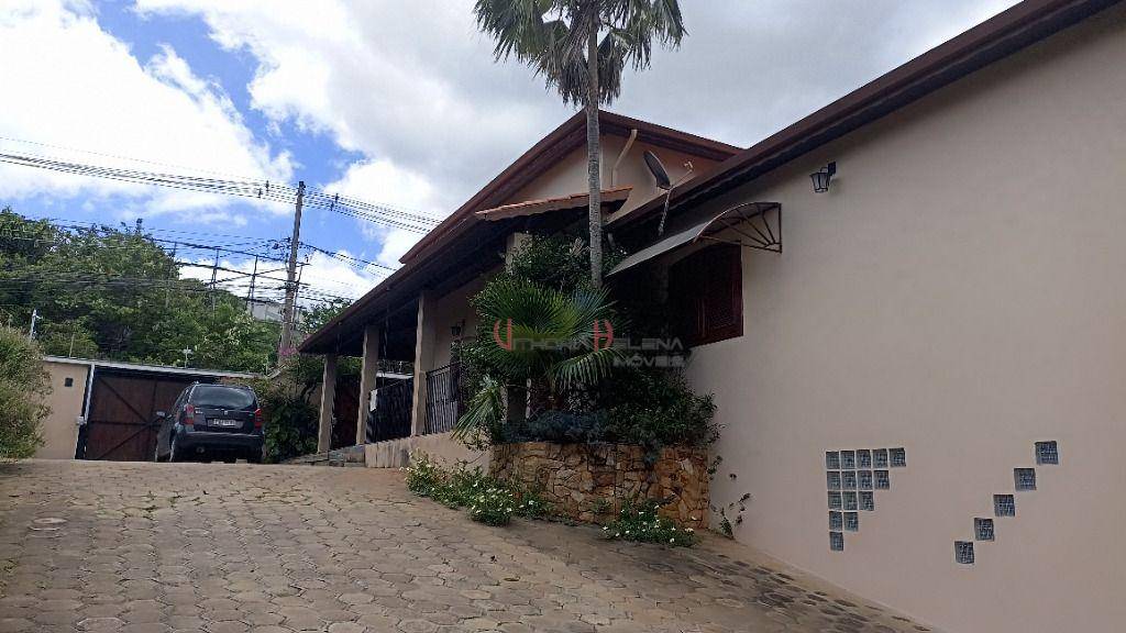 Casa para alugar com 3 quartos, 260m² - Foto 8