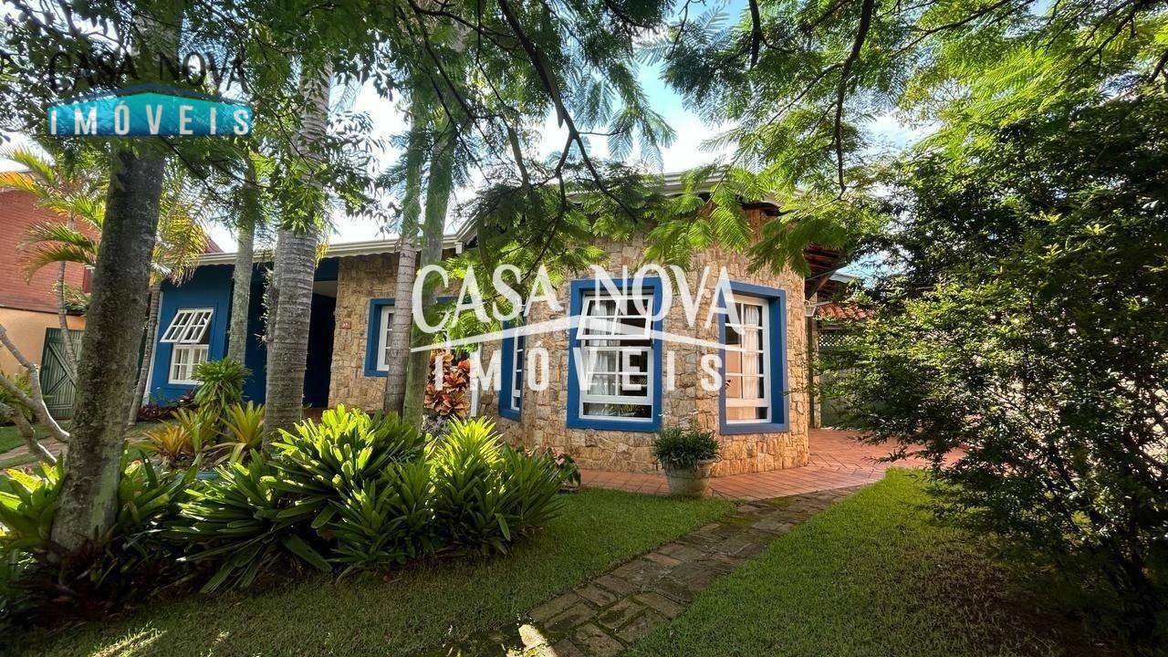 Casa de Condomínio à venda com 3 quartos, 270m² - Foto 3