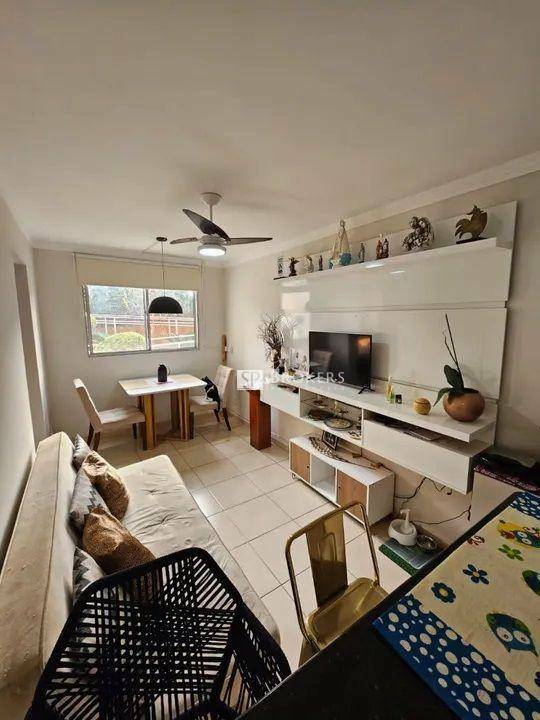 Apartamento à venda com 2 quartos, 45m² - Foto 1