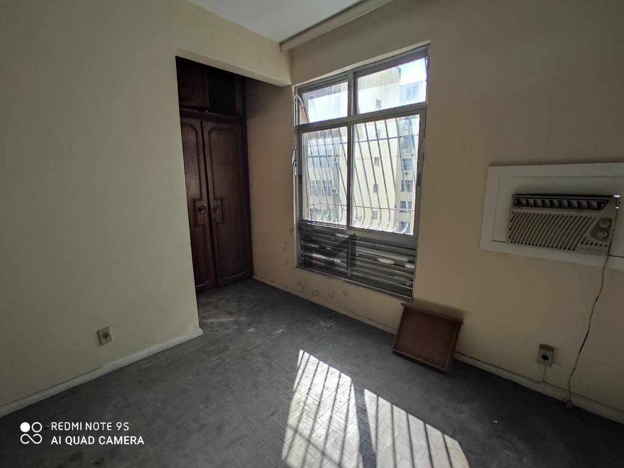 Apartamento à venda com 4 quartos, 140m² - Foto 5