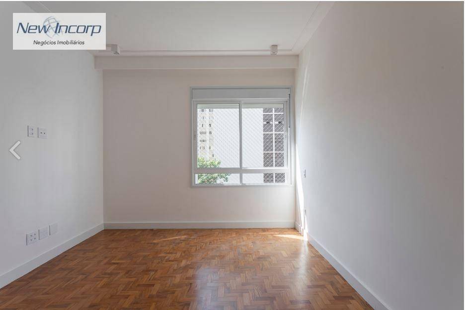 Apartamento à venda com 3 quartos, 225m² - Foto 3