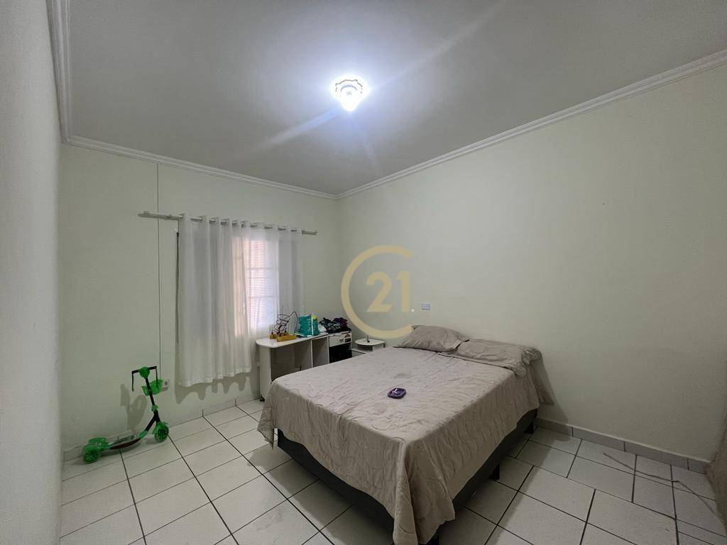 Casa à venda com 4 quartos, 181m² - Foto 8