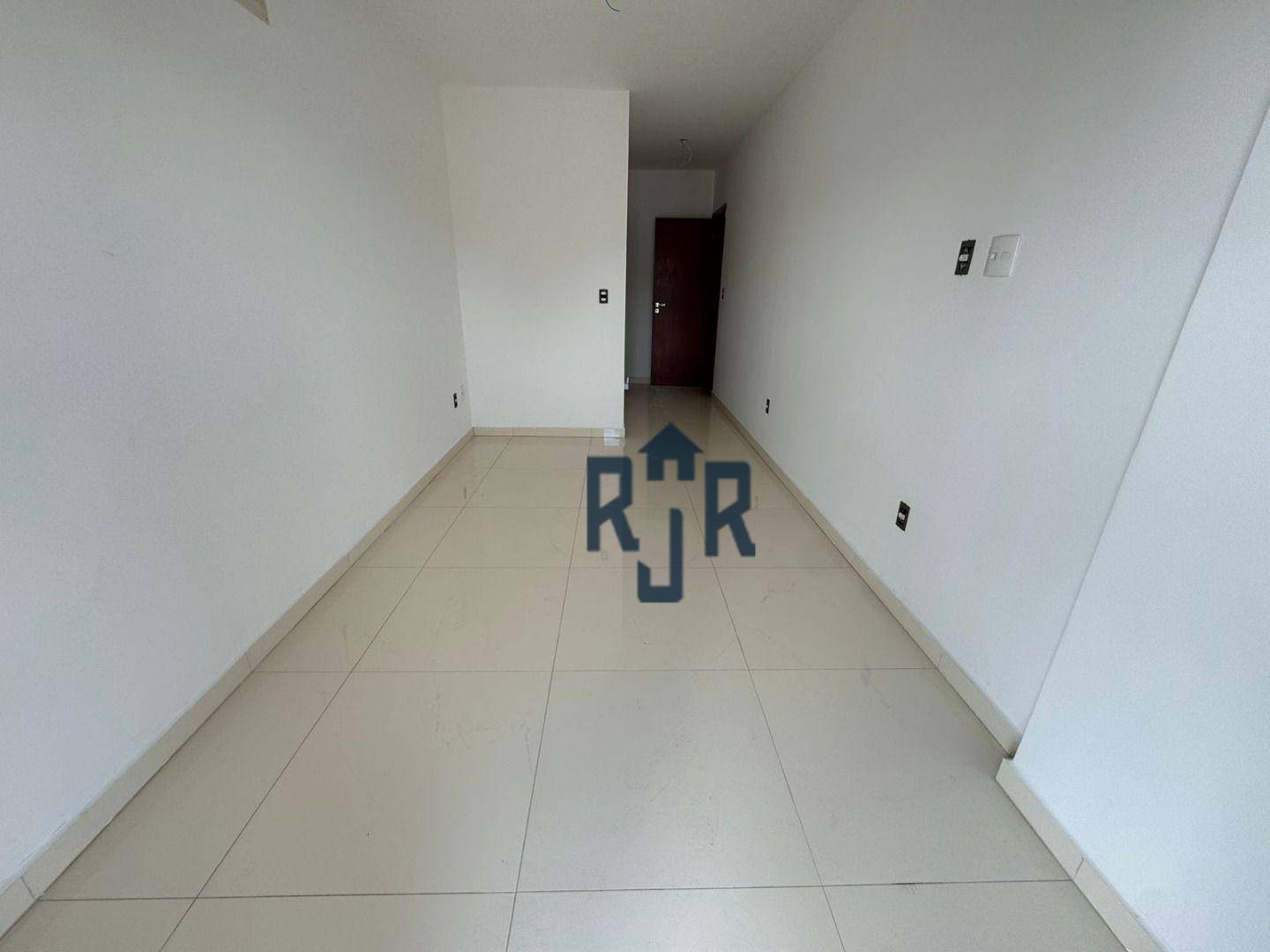 Apartamento à venda com 3 quartos, 123m² - Foto 4