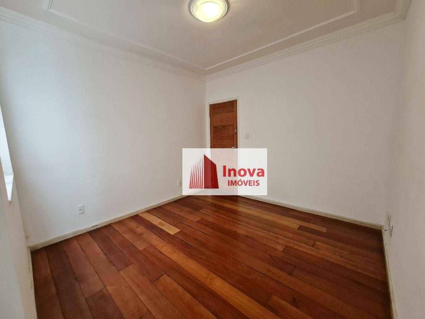 Apartamento à venda com 2 quartos, 70m² - Foto 5