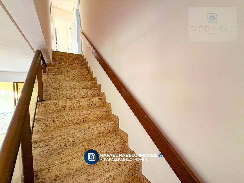 Casa de Condomínio à venda com 5 quartos, 181m² - Foto 18