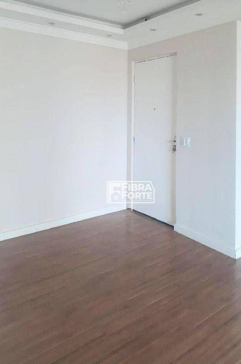 Apartamento à venda com 3 quartos, 60m² - Foto 3