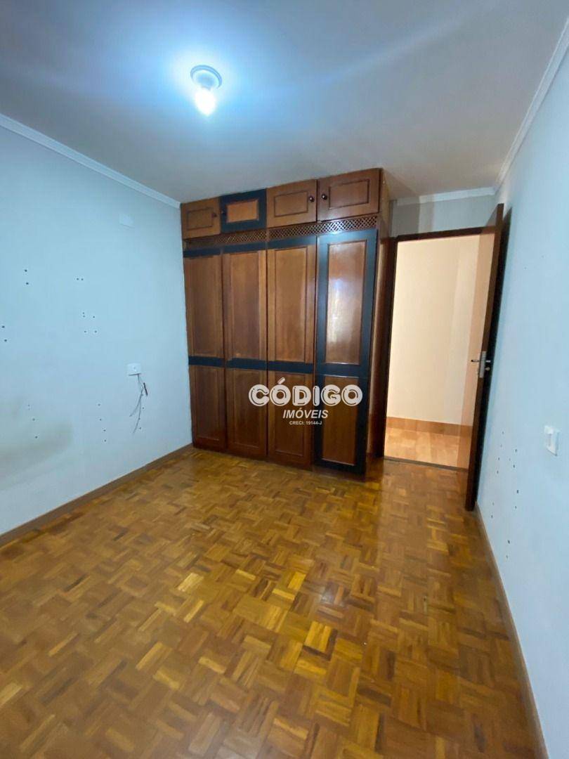 Apartamento para alugar com 2 quartos, 60m² - Foto 2