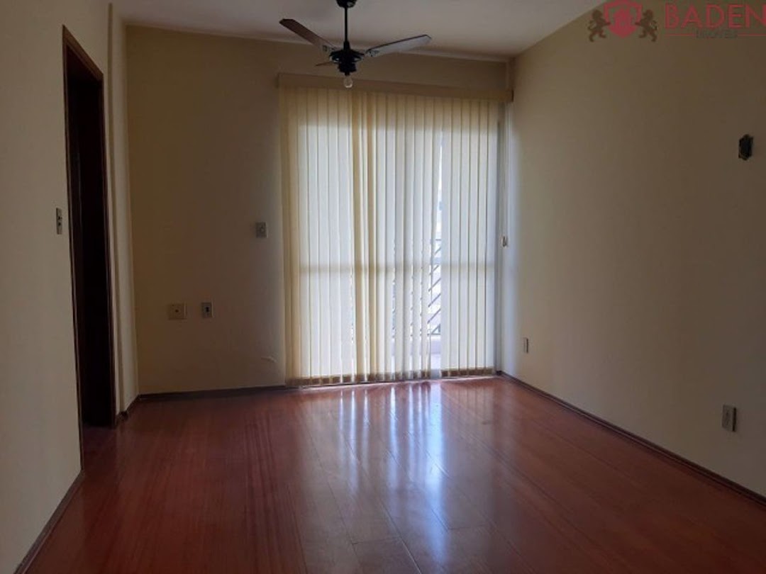 Apartamento à venda com 1 quarto, 48m² - Foto 1