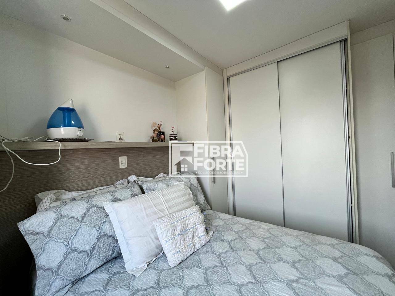 Apartamento à venda com 2 quartos, 69m² - Foto 25