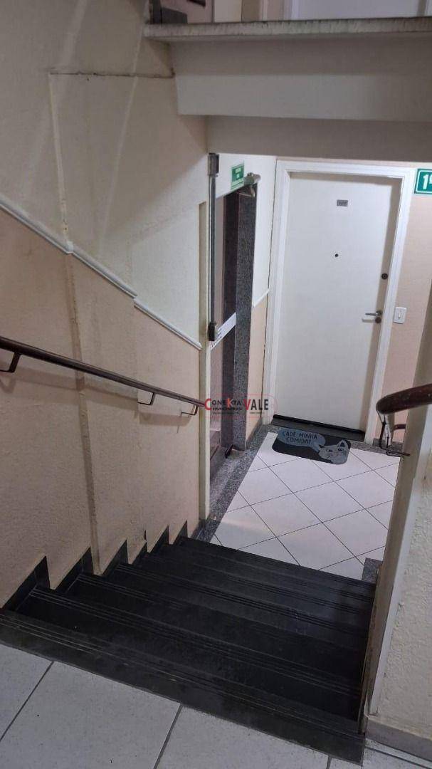 Apartamento à venda com 3 quartos, 60m² - Foto 18