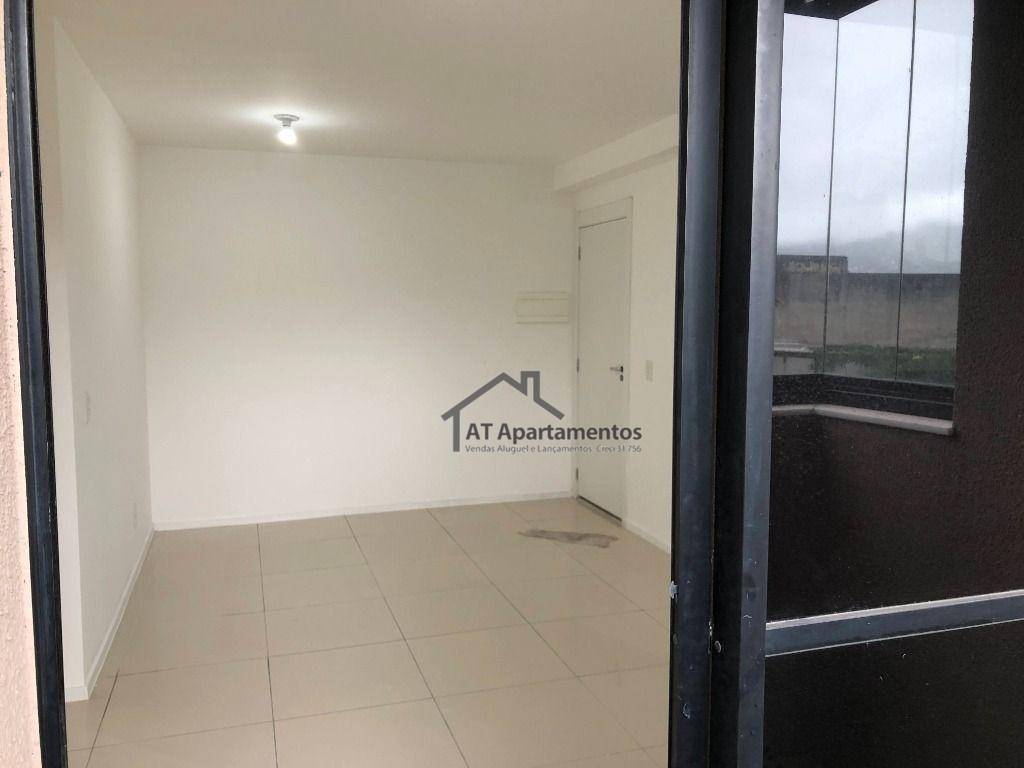 Apartamento para alugar com 3 quartos, 70m² - Foto 10