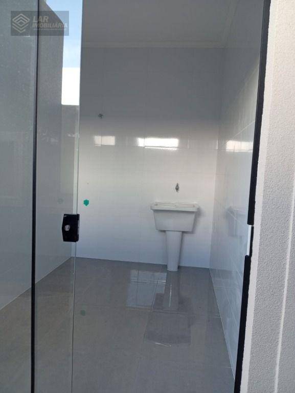 Casa de Condomínio para alugar com 3 quartos, 150m² - Foto 9