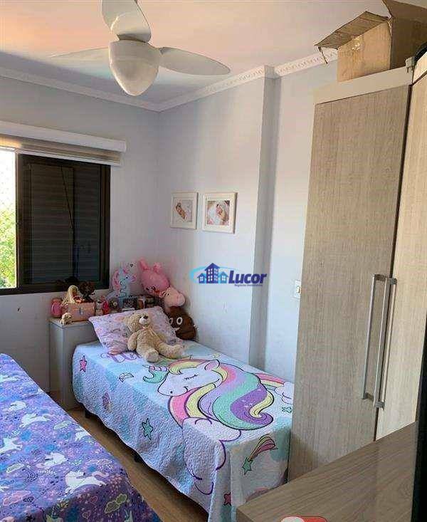 Apartamento à venda com 3 quartos, 135m² - Foto 5