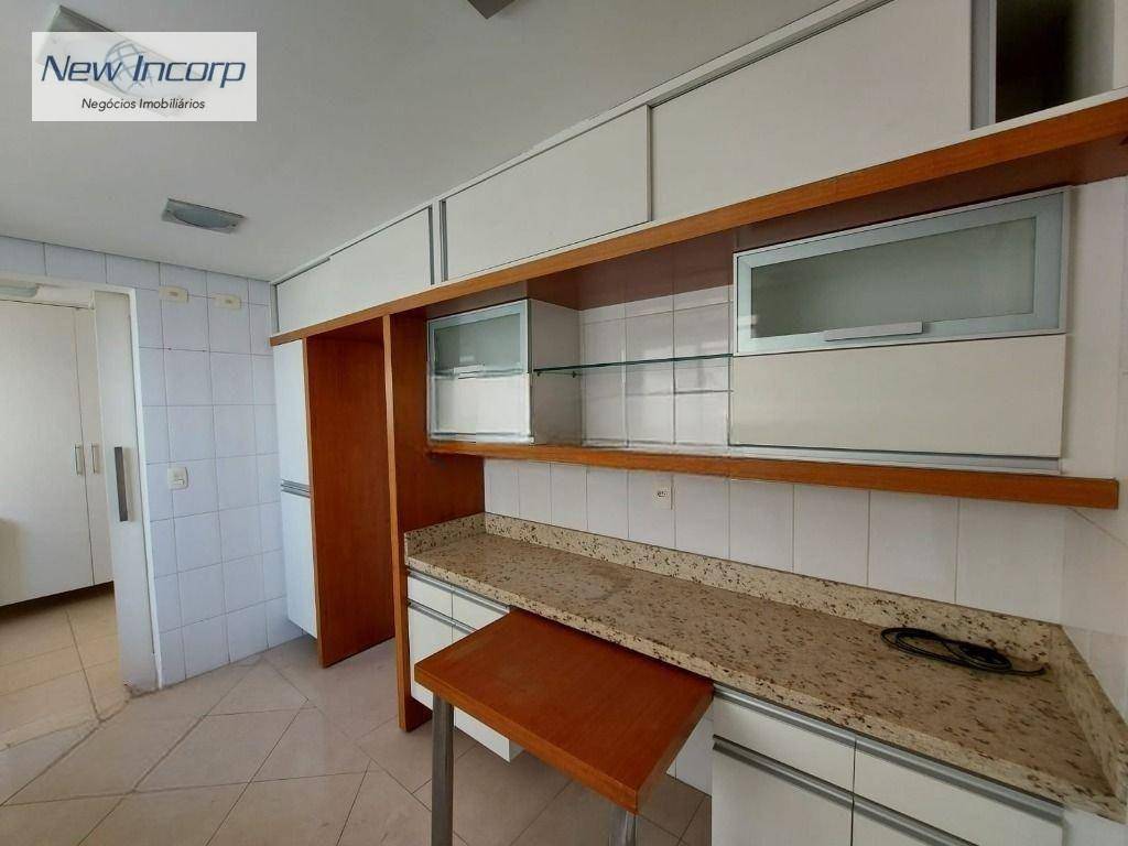 Apartamento à venda com 3 quartos, 136m² - Foto 10