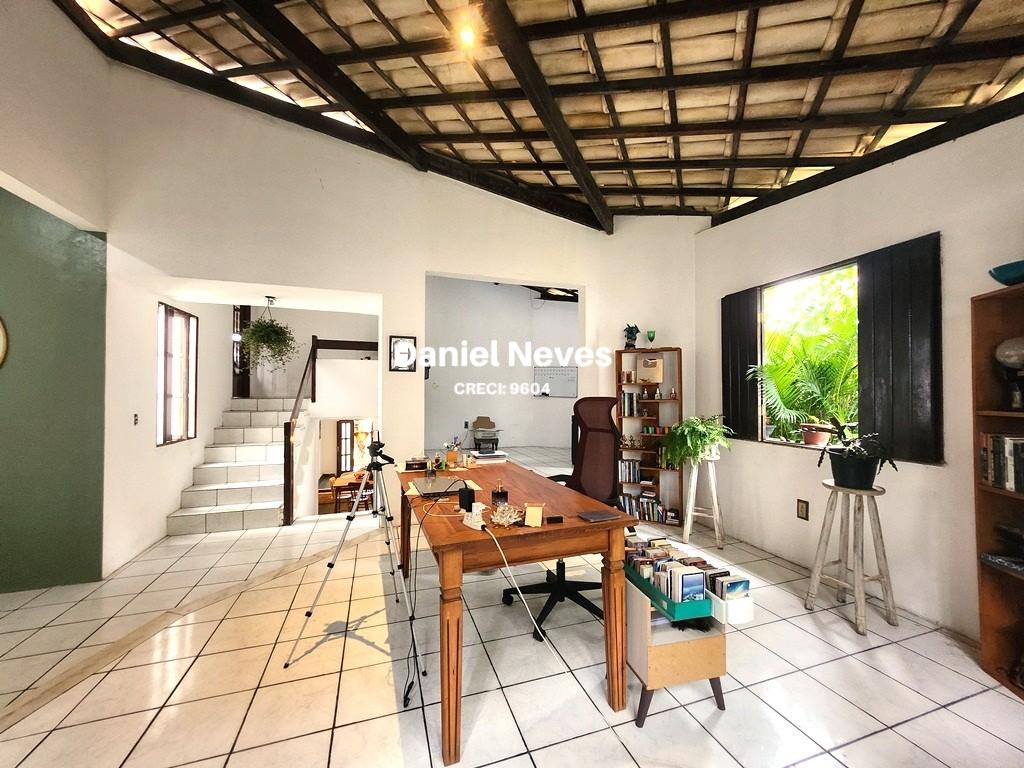 Casa à venda com 4 quartos, 207m² - Foto 6