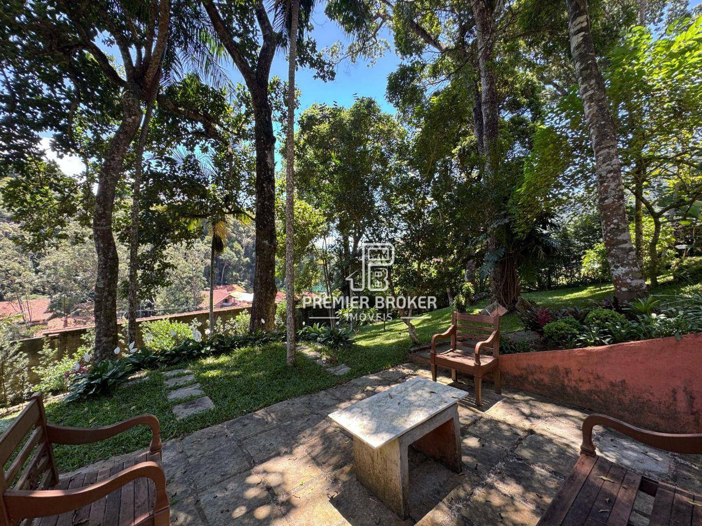 Casa de Condomínio à venda com 4 quartos, 245m² - Foto 14
