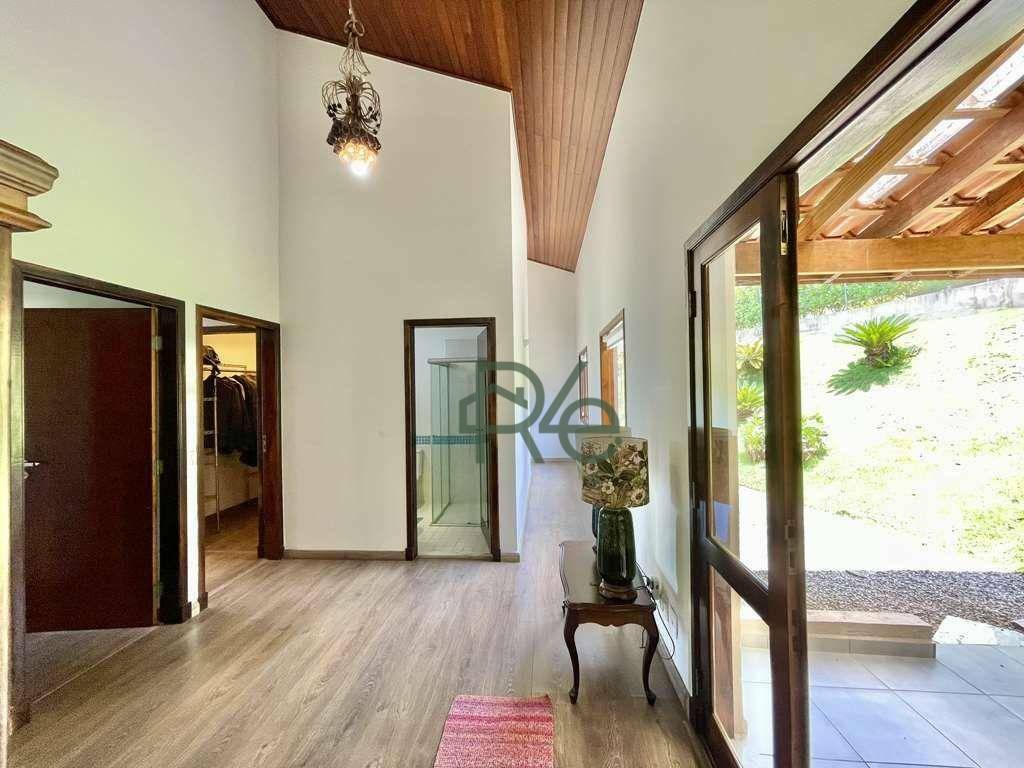 Casa de Condomínio à venda com 4 quartos, 445m² - Foto 29