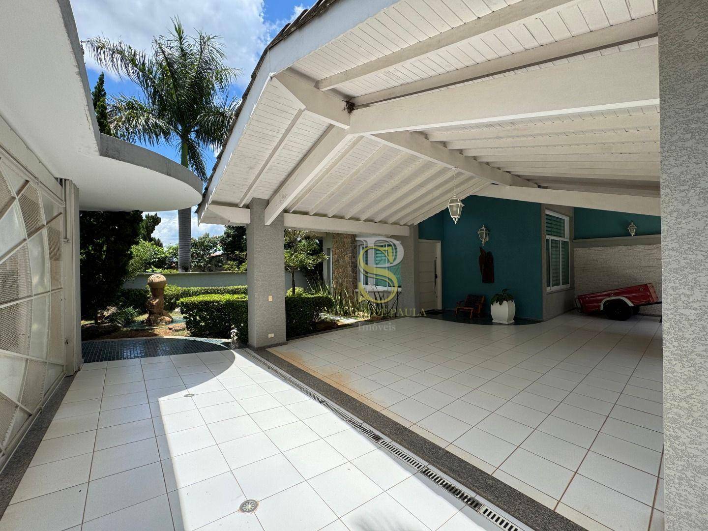 Casa para alugar com 3 quartos, 320m² - Foto 3