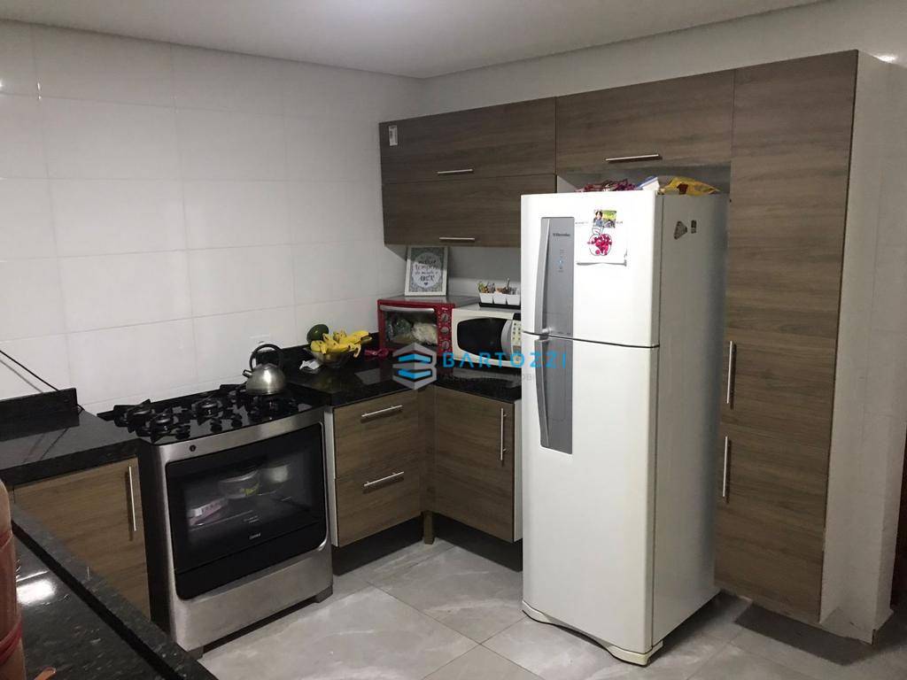 Sobrado à venda com 3 quartos, 125m² - Foto 3