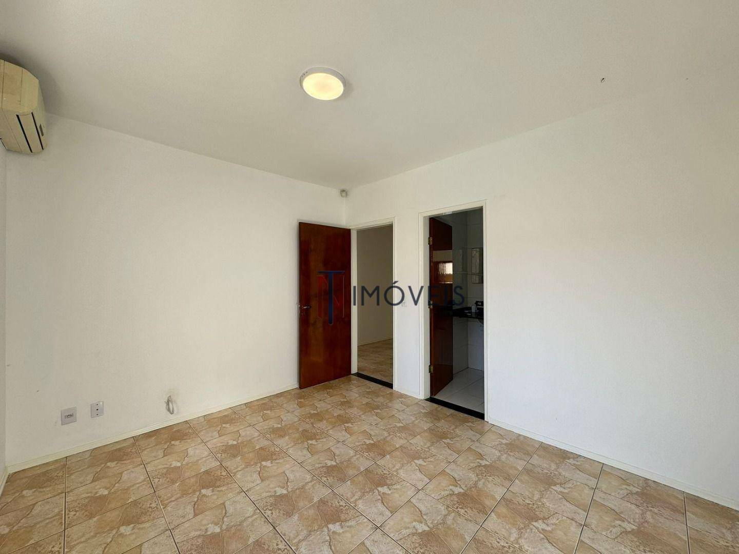 Casa para alugar com 3 quartos, 210m² - Foto 18