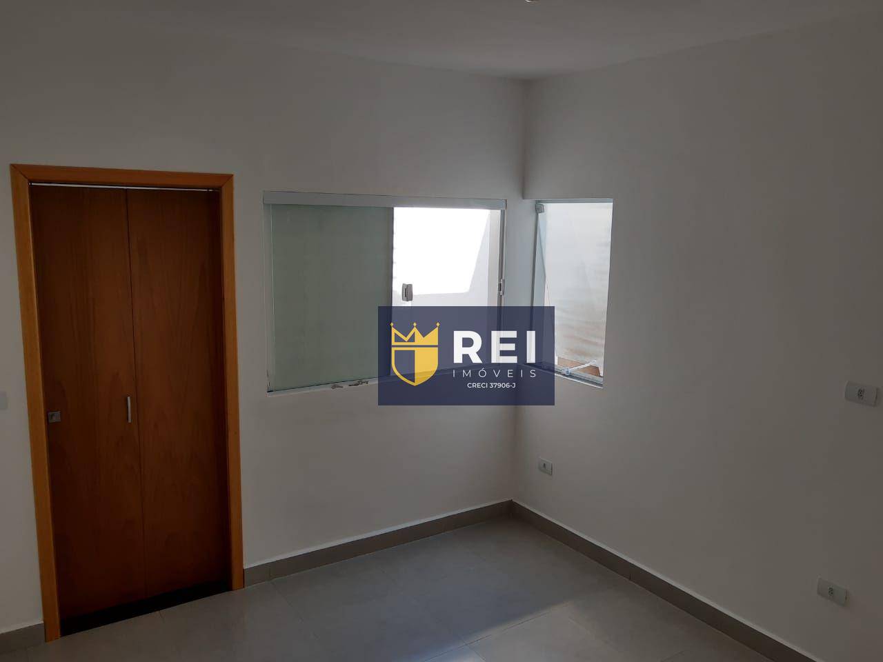 Casa à venda com 3 quartos, 110m² - Foto 13