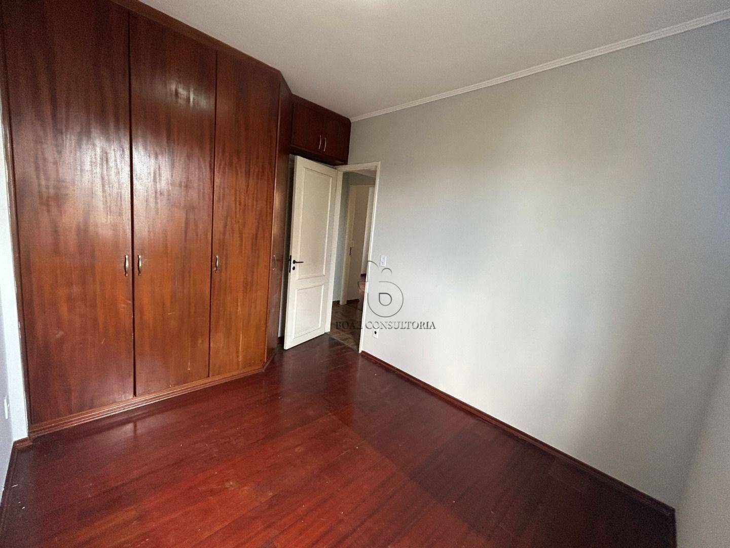 Apartamento para alugar com 3 quartos, 80m² - Foto 14