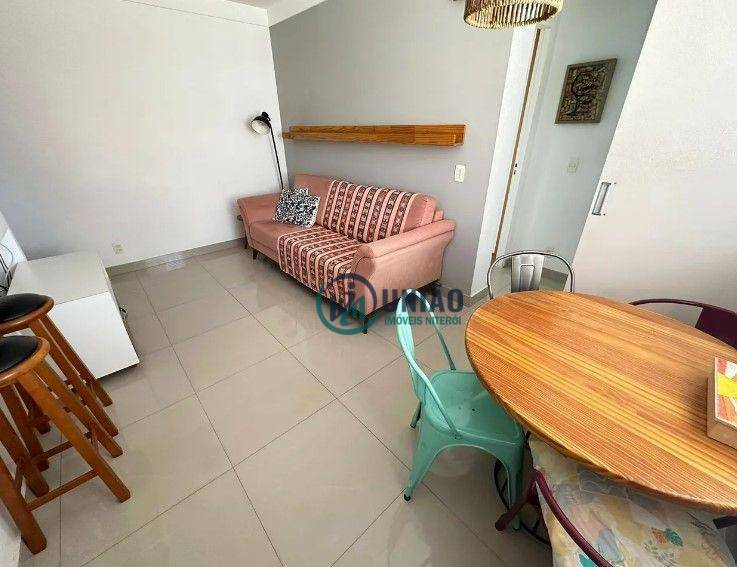 Apartamento à venda com 2 quartos, 60m² - Foto 5