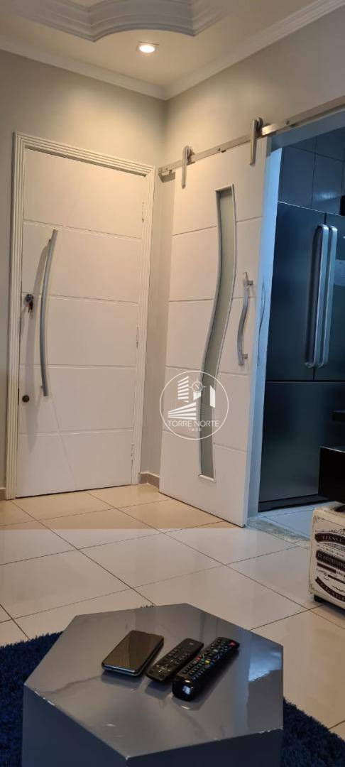 Apartamento à venda com 2 quartos, 60m² - Foto 13