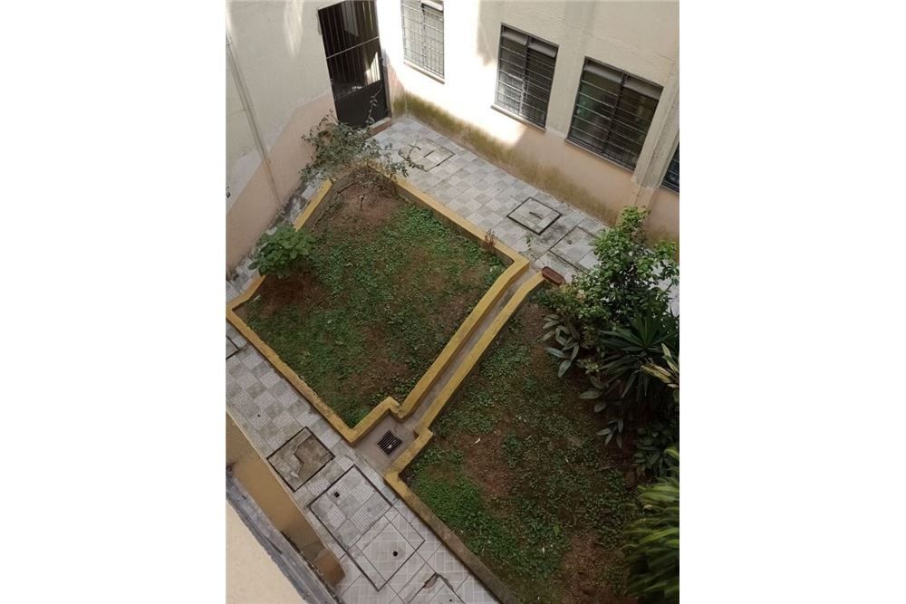 Apartamento à venda com 2 quartos, 60m² - Foto 2