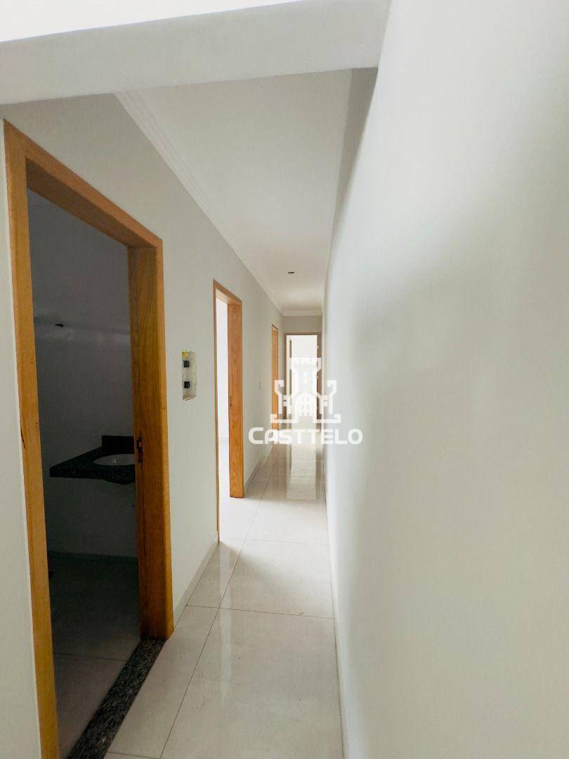 Casa à venda com 3 quartos, 93m² - Foto 11