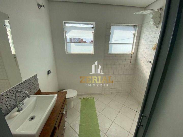 Sobrado à venda com 3 quartos, 330m² - Foto 1