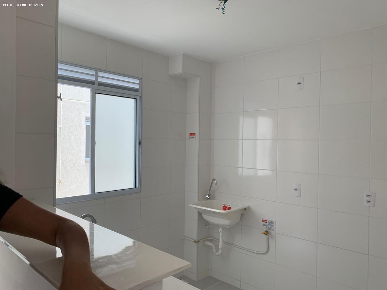 Apartamento à venda com 2 quartos, 42m² - Foto 2