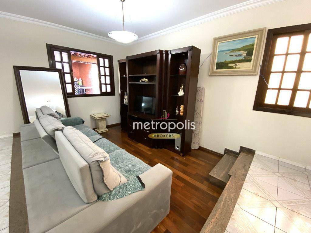 Sobrado à venda com 3 quartos, 280m² - Foto 1