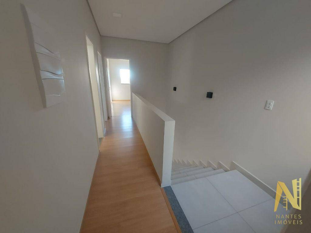 Casa à venda com 3 quartos, 110m² - Foto 9